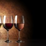 Do wine glasses need stems?