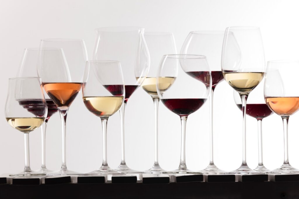 Do You Need Different Glasses for Red and White Wine