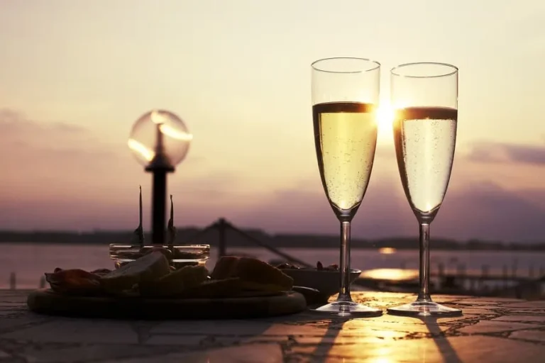 Complete Guide to Storing Prosecco (Before & After Opening)