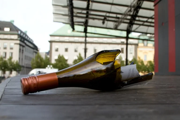 Do Wine Bottles Break Easily? Complete Breakdown with Tips